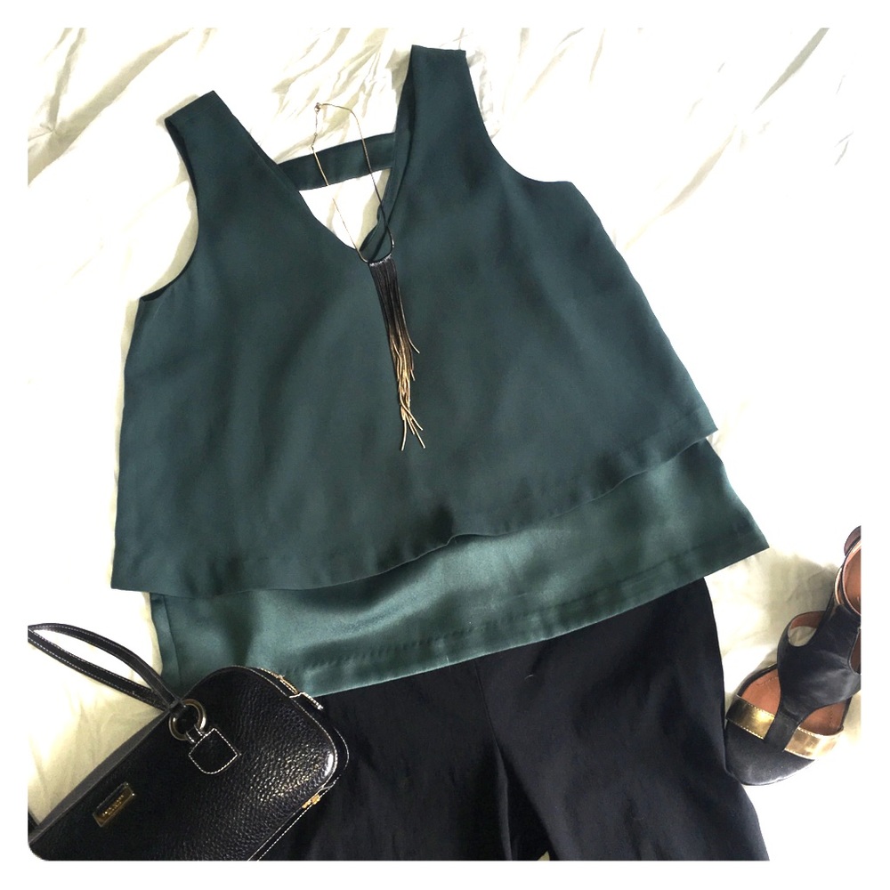 Beautiful Banana Republic Sleeves Blouse